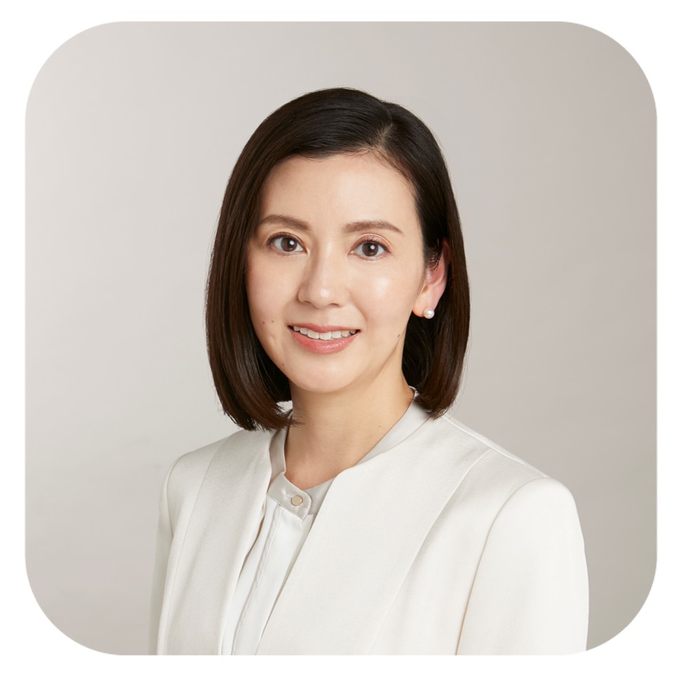 Dr Hitomi Saito